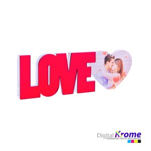 Scritta in Plexiglass “Love” Personalizzato con Foto Digital Krome