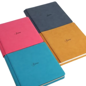 Fotolibro Professionale con Copertina Personalizzata, Modello “Ketty” 25×25 cm – Scatola Inclusa Digital Krome
